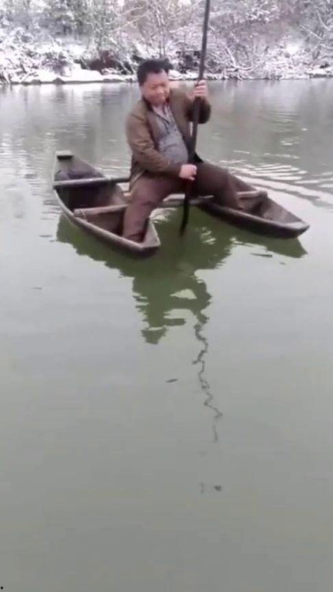 吃瓜脚踏几条船,娱乐圈的复杂关系网